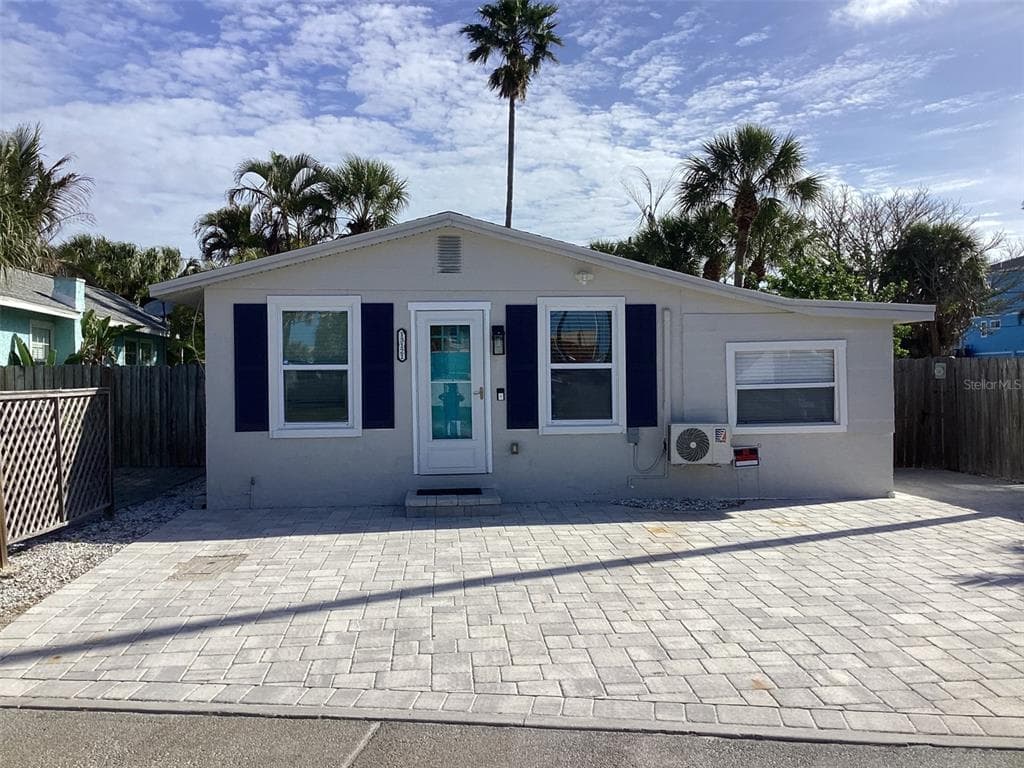 13121 4TH STREET E # 2, MADEIRA BEACH, FL 33708