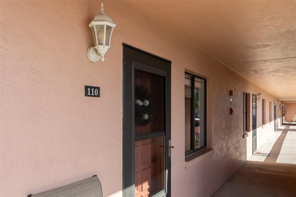 110 LAKESIDE COURT # 110, OLDSMAR, FL 34677 — zdjęcie 5