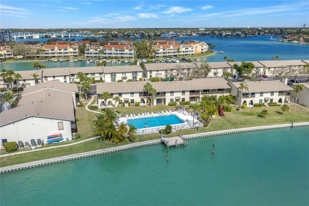 509 PLAZA SEVILLE COURT # 19, TREASURE ISLAND, FL 33706