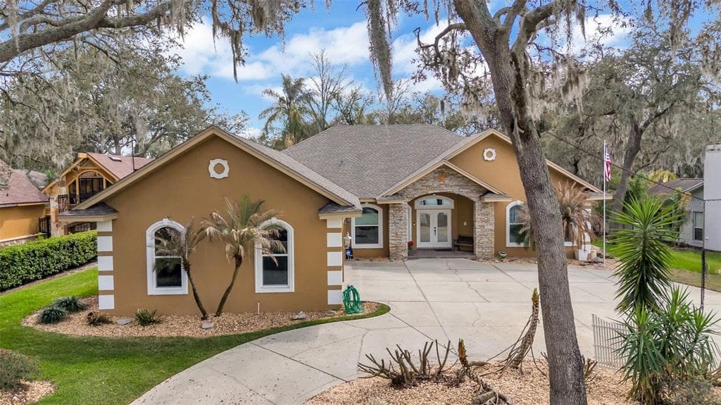 1603 SIR HENRYS TRAIL, LAKELAND, FL 33809