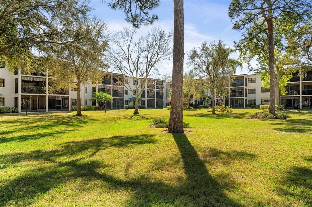 4910 BAY STREET NE # 311, ST PETERSBURG, FL 33703 — zdjęcie 3