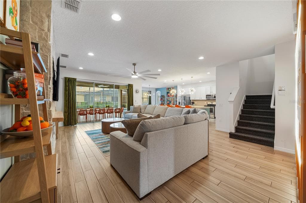 7009 OAKWOOD STREET, DAVENPORT, FL 33837 — zdjęcie 3