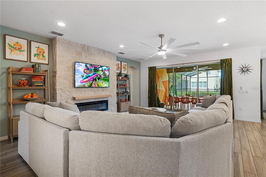 7009 OAKWOOD STREET, DAVENPORT, FL 33837 — zdjęcie 4