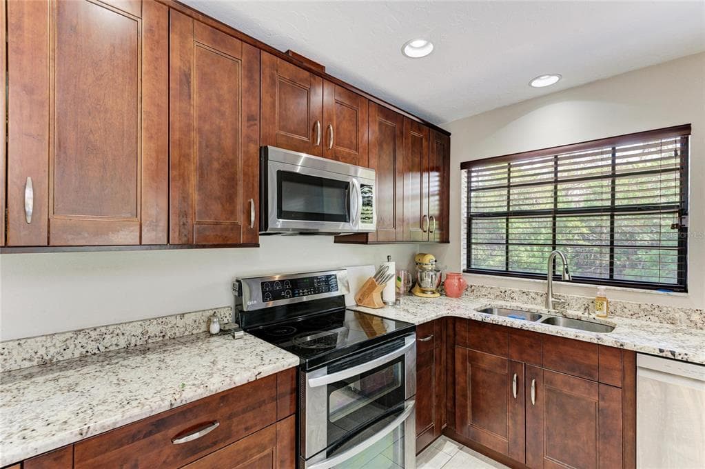 4609 44TH AVENUE E, BRADENTON, FL 34203 — zdjęcie 5