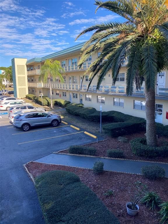 5750 80TH STREET N # C202, ST PETERSBURG, FL 33709