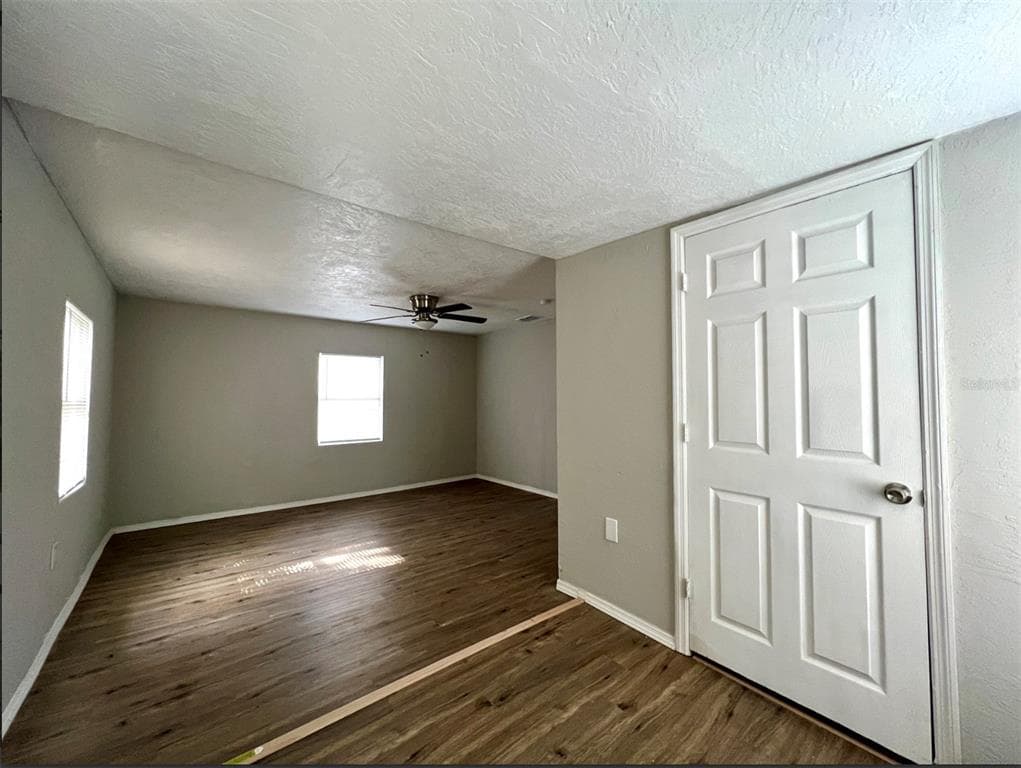 2003 10TH STREET S, ST PETERSBURG, FL 33705 — zdjęcie 5
