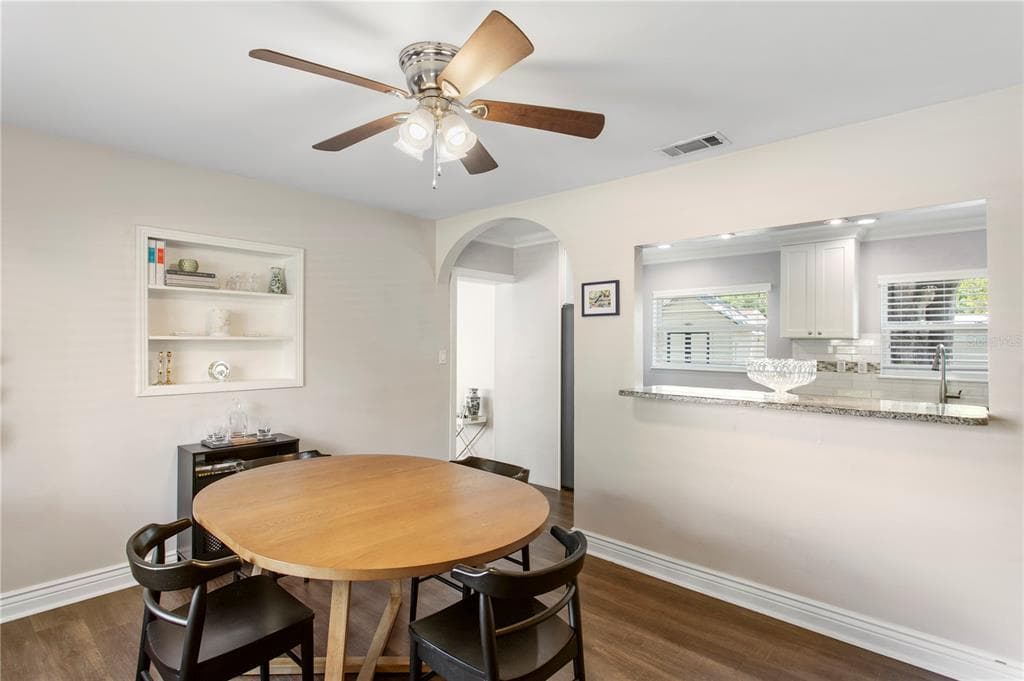 4618 W BAY VILLA AVENUE, TAMPA, FL 33611 — zdjęcie 5