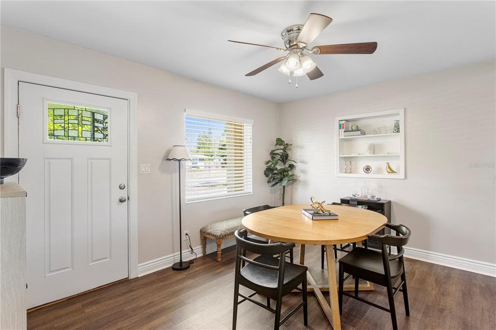 4618 W BAY VILLA AVENUE, TAMPA, FL 33611 — zdjęcie 4