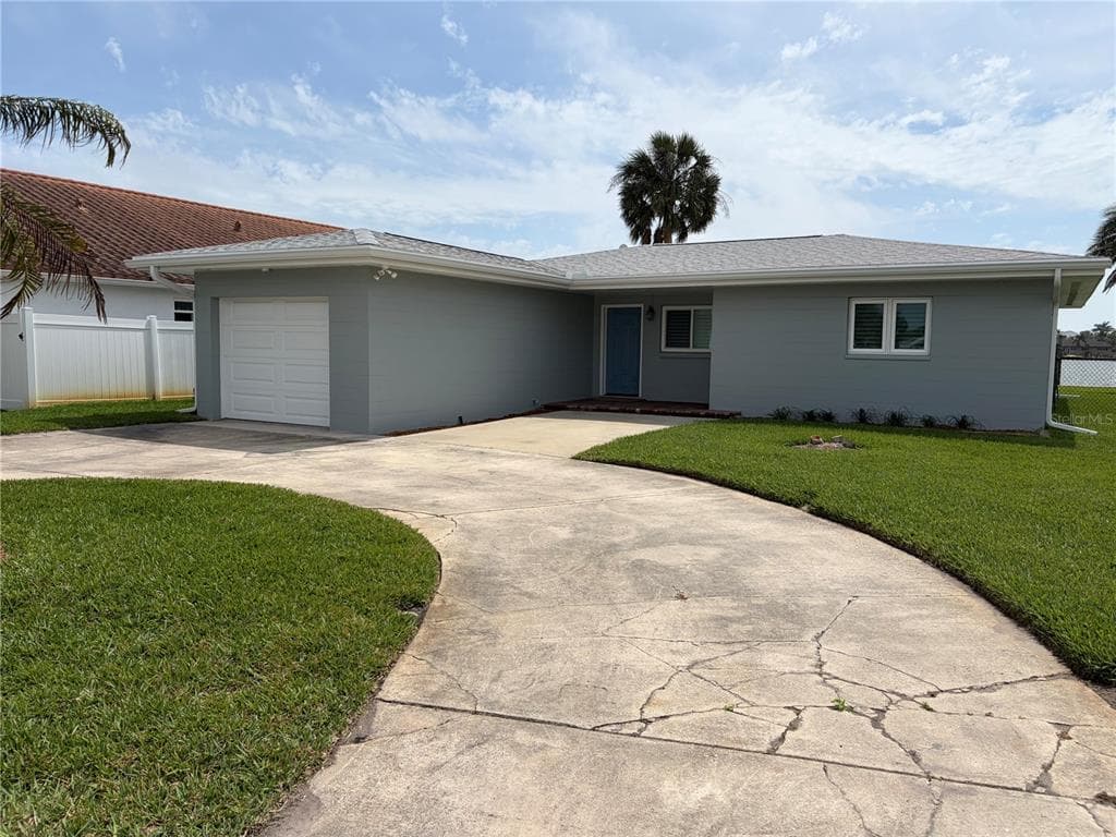 17045 DOLPHIN DRIVE, NORTH REDINGTON BEACH, FL 33708 — zdjęcie 2