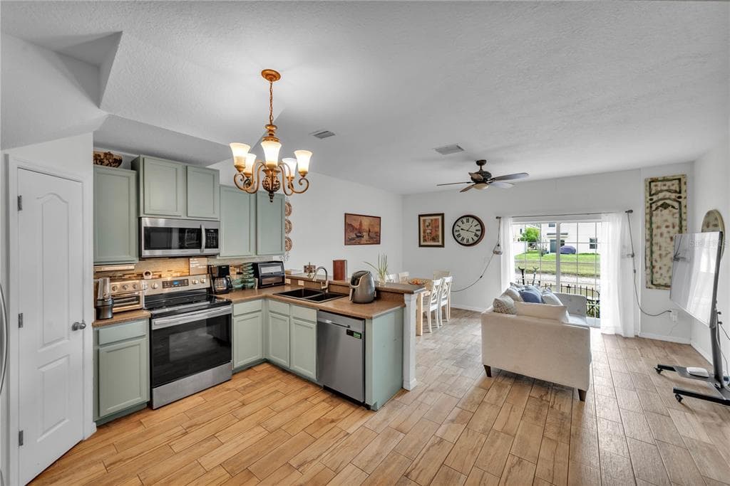 1939 GREENWOOD VALLEY DRIVE, PLANT CITY, FL 33563 — zdjęcie 4