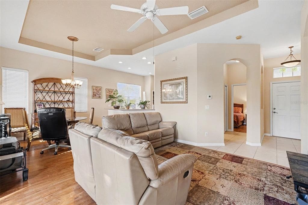 918 REGAL MANOR WAY, SUN CITY CENTER, FL 33573 — zdjęcie 4