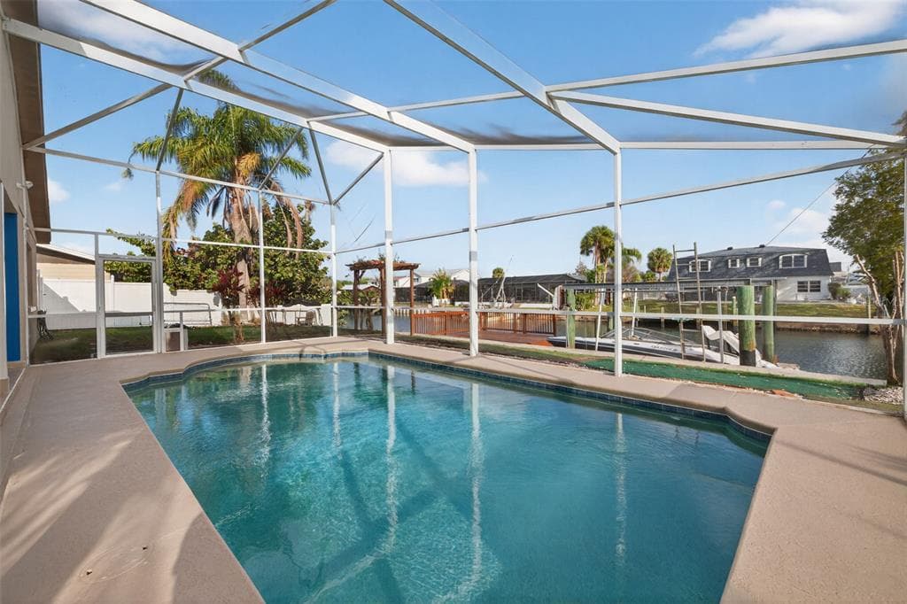 8711 BAY CREST LANE, TAMPA, FL 33615 — zdjęcie 3