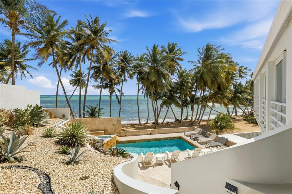 32 SHELL CASTLE, HUMACAO, PR 00791