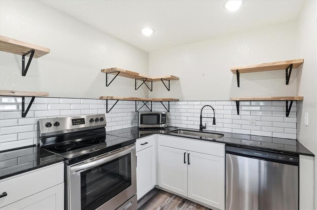 205 ANDOVER PLACE N # 119, SUN CITY CENTER, FL 33573 — zdjęcie 3