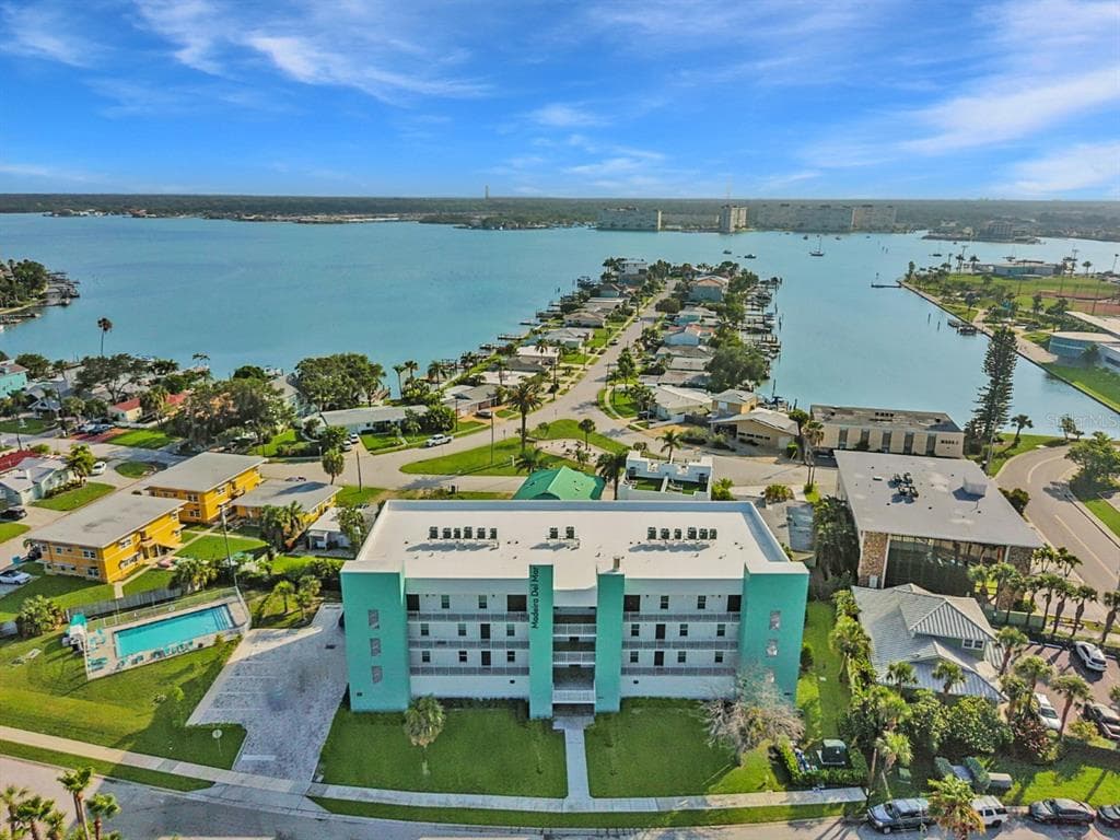 15305 1ST STREET E # 202, MADEIRA BEACH, FL 33708 — zdjęcie 2