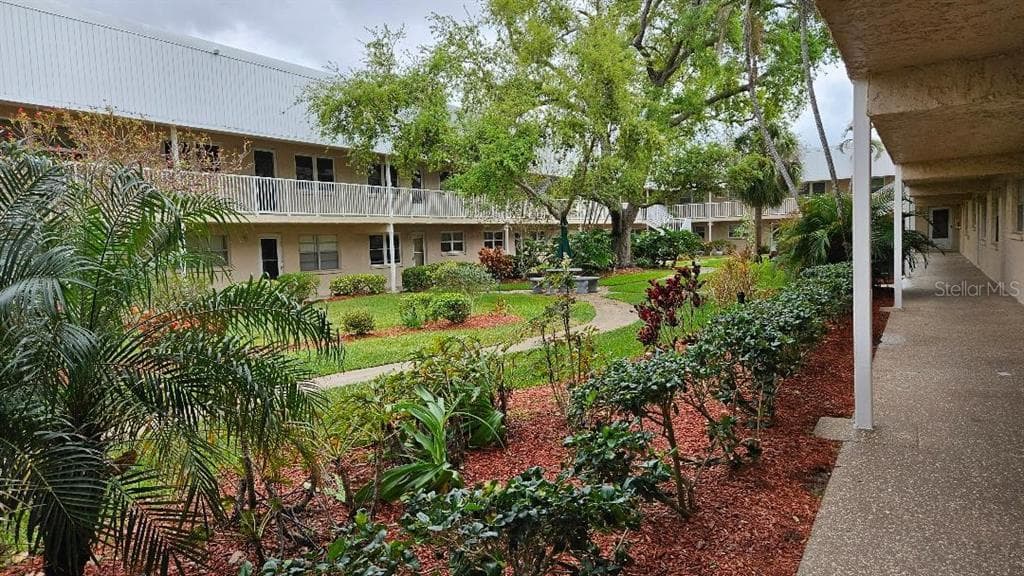 10035 63RD AVENUE N # 6, ST PETERSBURG, FL 33708 — zdjęcie 2