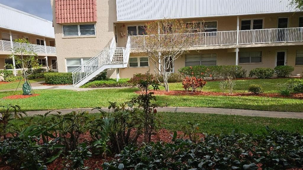 10035 63RD AVENUE N # 6, ST PETERSBURG, FL 33708 — zdjęcie 4