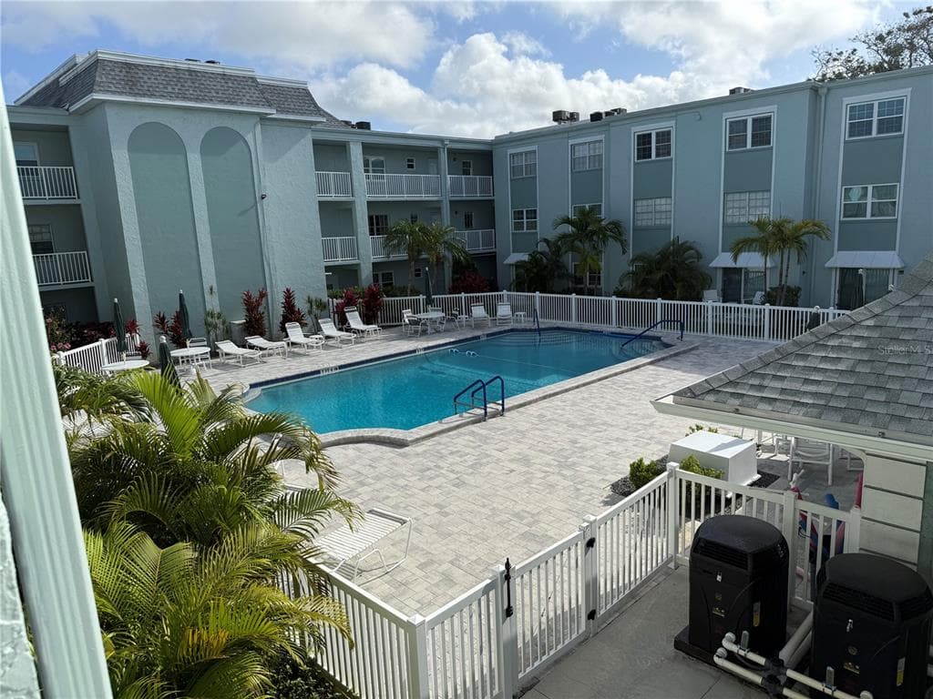 1706 BELLEAIR FOREST DRIVE # 226, BELLEAIR, FL 33756 — zdjęcie 2