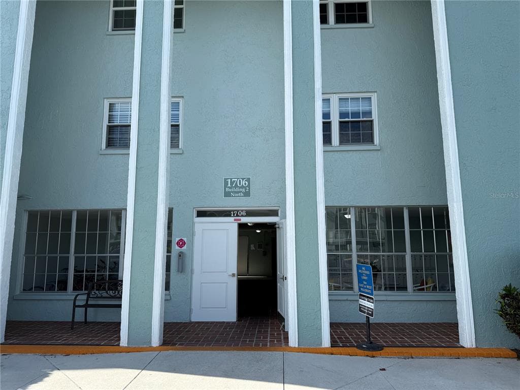 1706 BELLEAIR FOREST DRIVE # 226, BELLEAIR, FL 33756