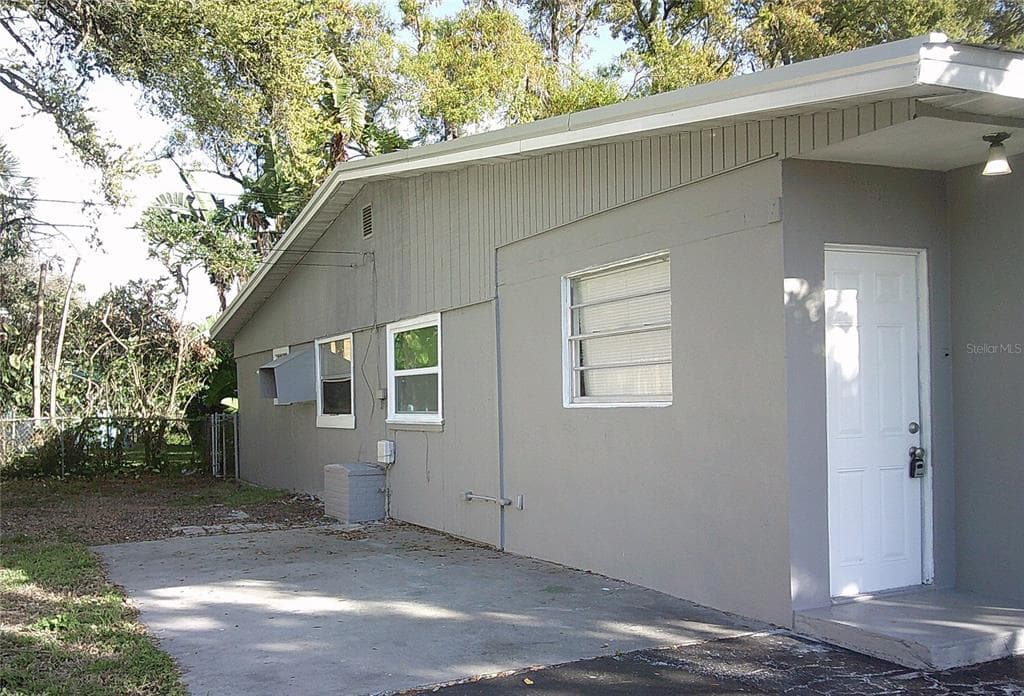 1060 65TH STREET S, ST PETERSBURG, FL 33707 — zdjęcie 3