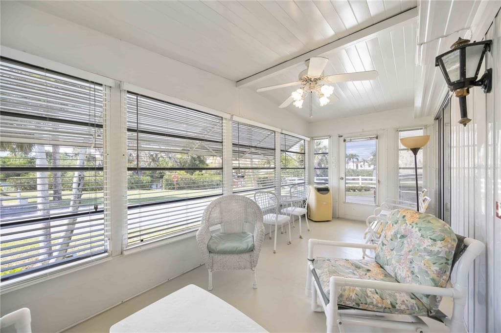 10303 BURNT STORE ROAD # 221, PUNTA GORDA, FL 33950 — zdjęcie 2