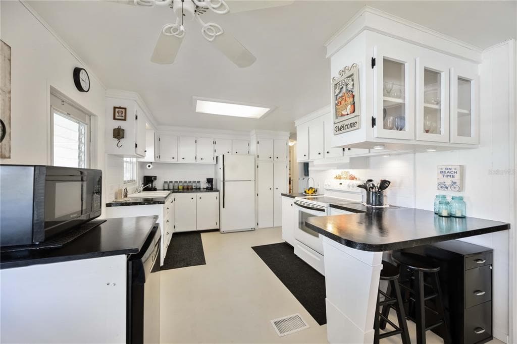 10303 BURNT STORE ROAD # 221, PUNTA GORDA, FL 33950 — zdjęcie 3