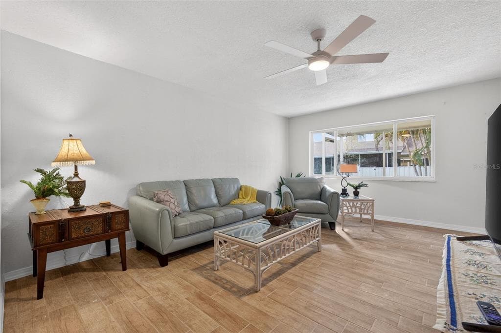6490 CAPE HATTERAS WAY NE # 2, ST PETERSBURG, FL 33702 — zdjęcie 2
