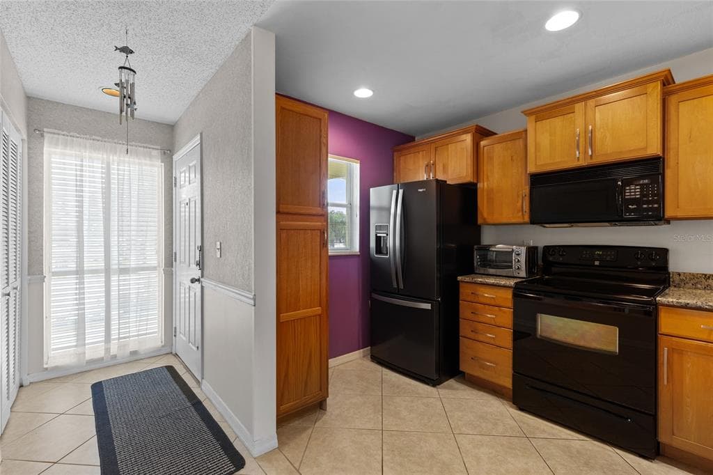410 CERROMAR CIRCLE S # 242, VENICE, FL 34293 — zdjęcie 5