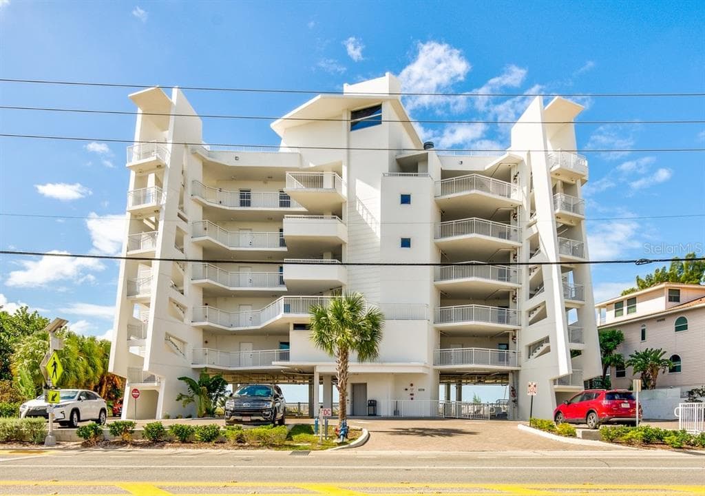 10116 GULF BOULEVARD # 203W, TREASURE ISLAND, FL 33706 — zdjęcie 2