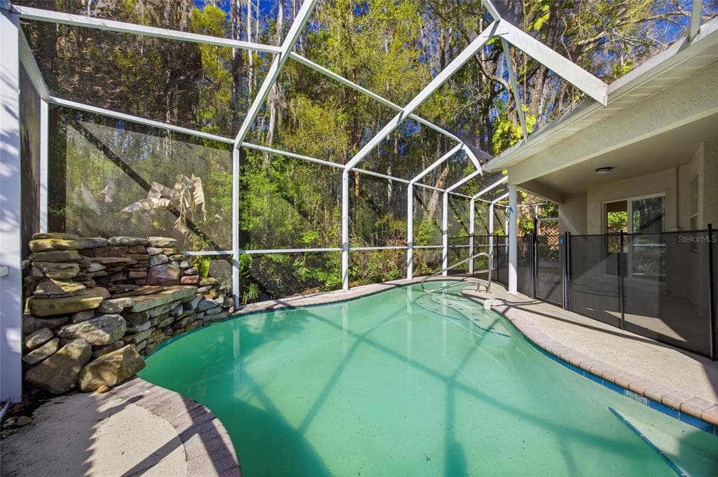 812 CRESTRIDGE DRIVE, TARPON SPRINGS, FL 34688 — zdjęcie 3