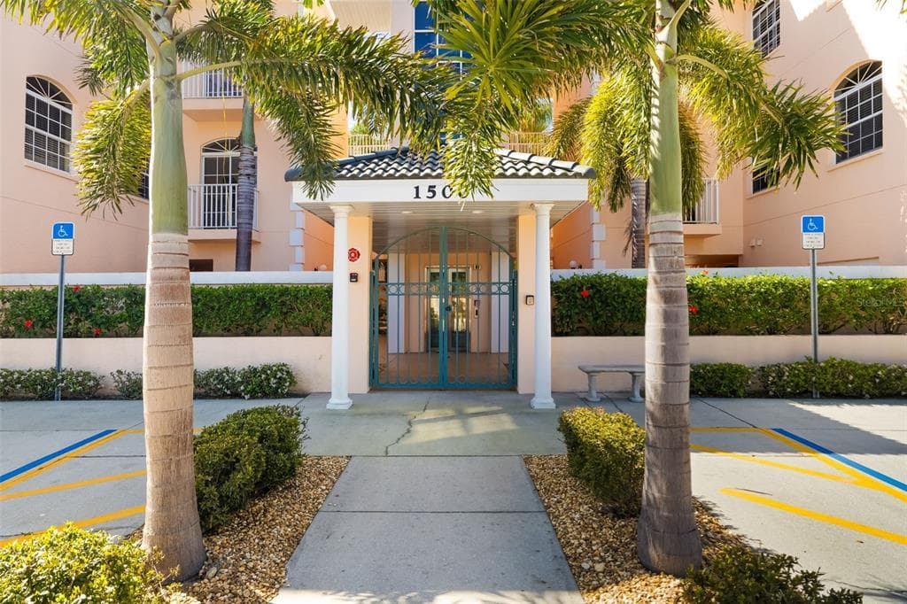 1522 GONDOLA PARK DRIVE # 1522, VENICE, FL 34292