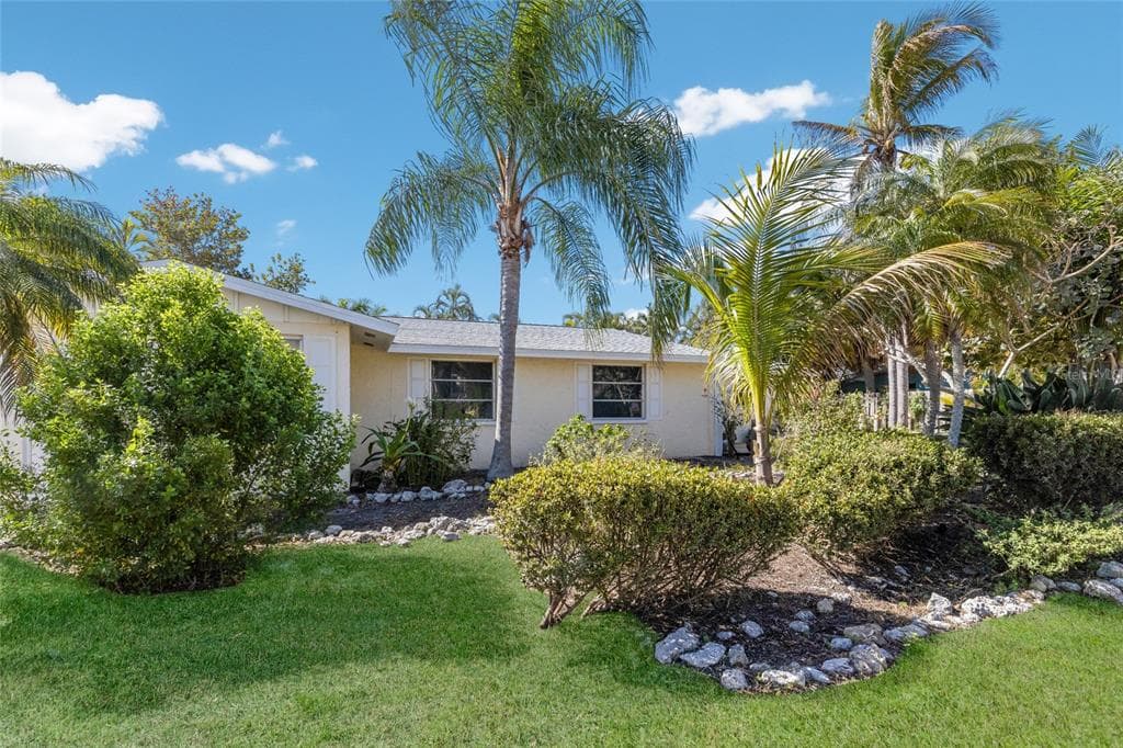 309 57TH STREET, HOLMES BEACH, FL 34217
