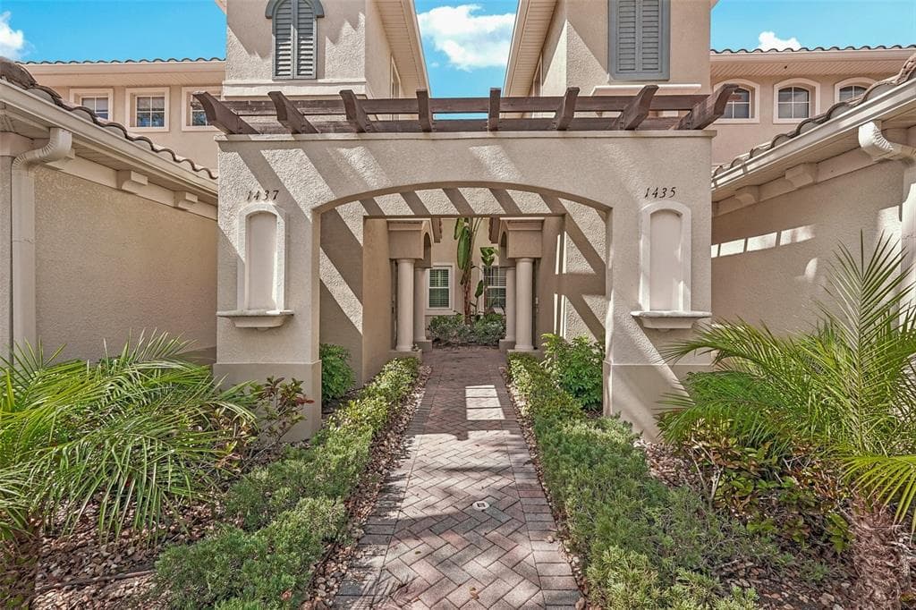 1435 EMERALD DUNES DRIVE, SUN CITY CENTER, FL 33573 — zdjęcie 3