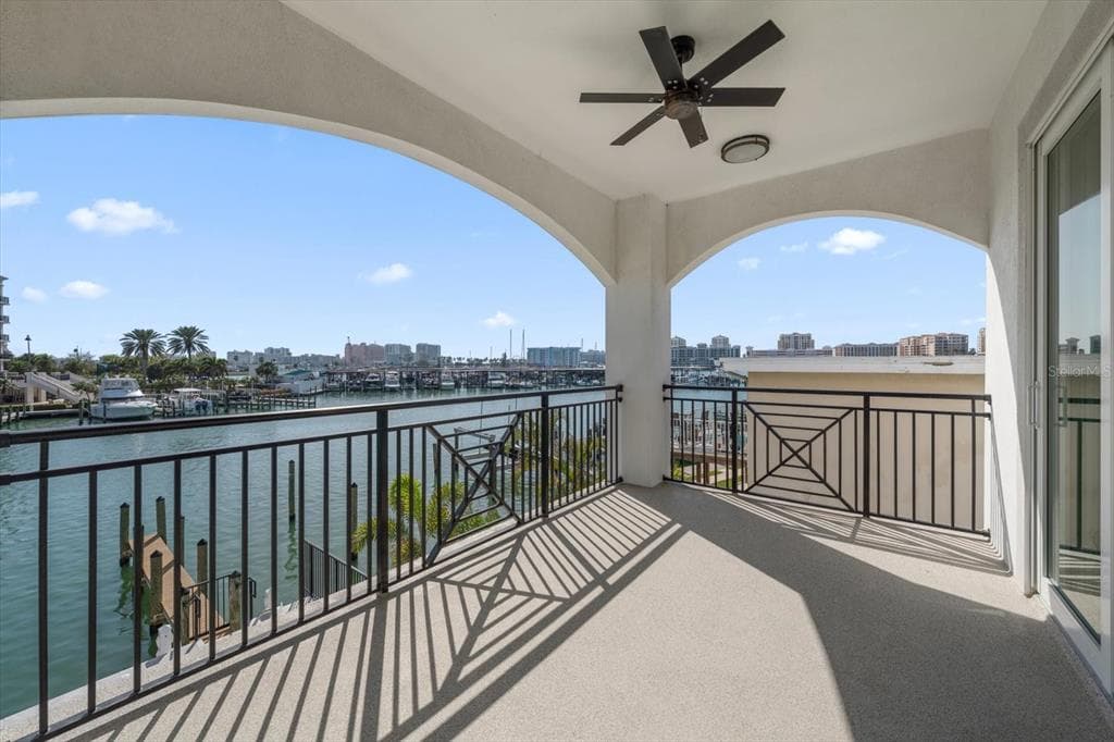 211 DOLPHIN POINT # 203, CLEARWATER, FL 33767