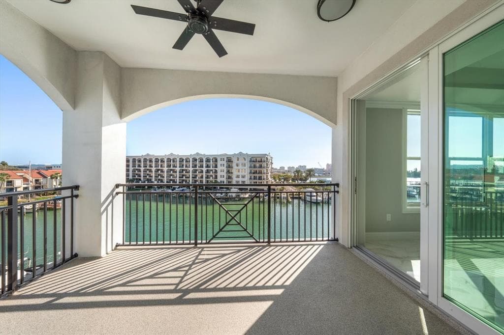 211 DOLPHIN POINT # 401, CLEARWATER BEACH, FL 33767 — zdjęcie 3