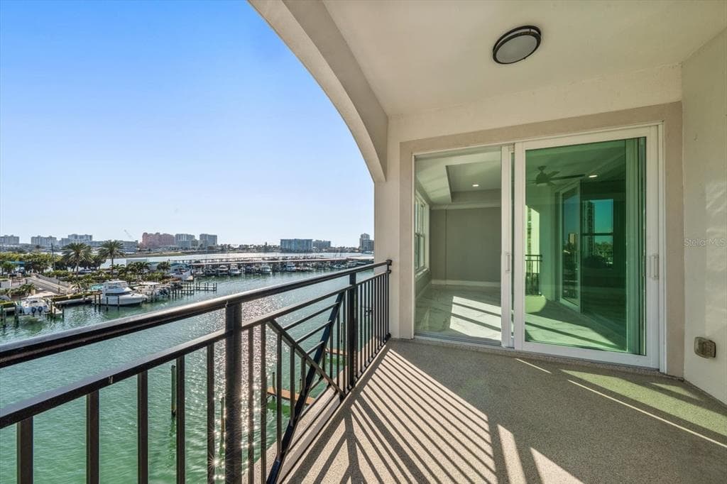 211 DOLPHIN POINT # 401, CLEARWATER BEACH, FL 33767 — zdjęcie 4