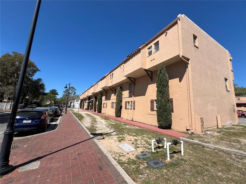 914 SW 8TH AVENUE # 44, GAINESVILLE, FL 32601 — zdjęcie 2