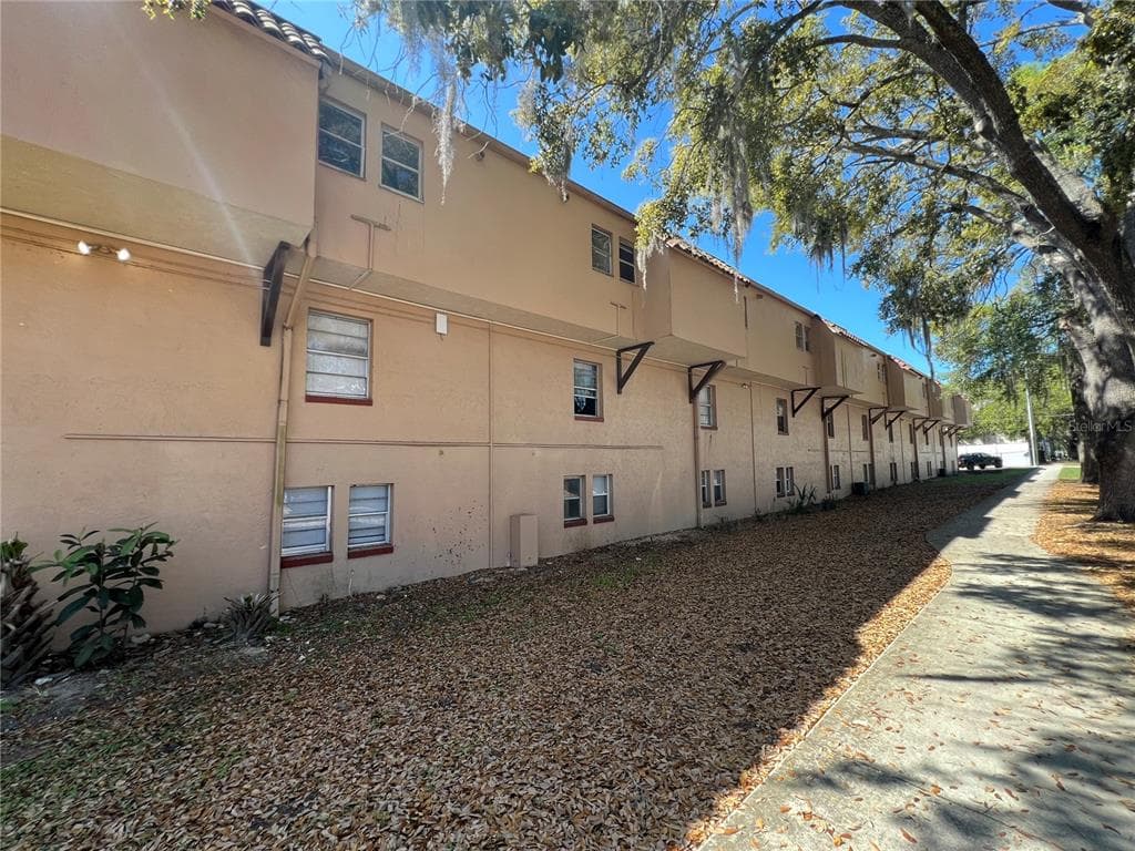 914 SW 8TH AVENUE # 44, GAINESVILLE, FL 32601 — zdjęcie 3