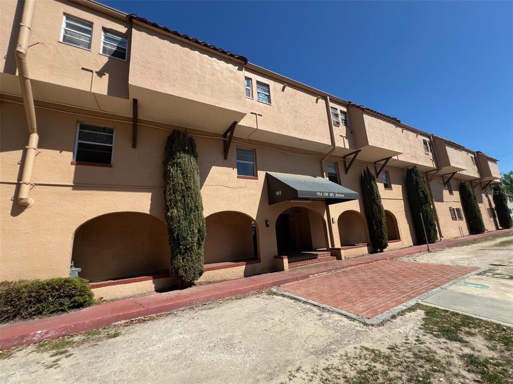 914 SW 8TH AVENUE # 44, GAINESVILLE, FL 32601