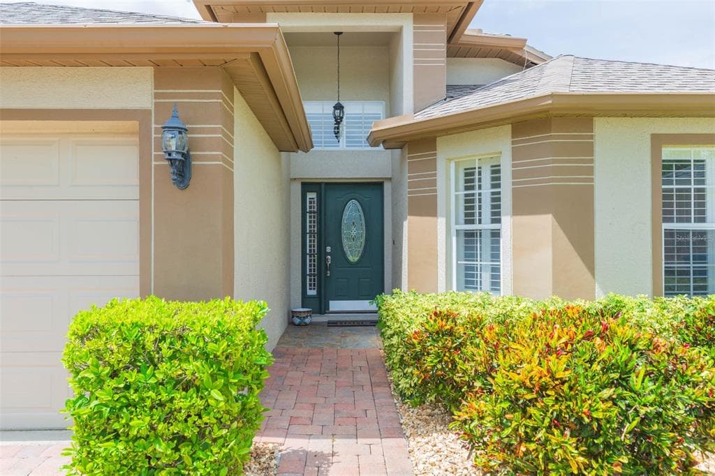876 ADDISON DRIVE NE, ST PETERSBURG, FL 33716 — zdjęcie 4