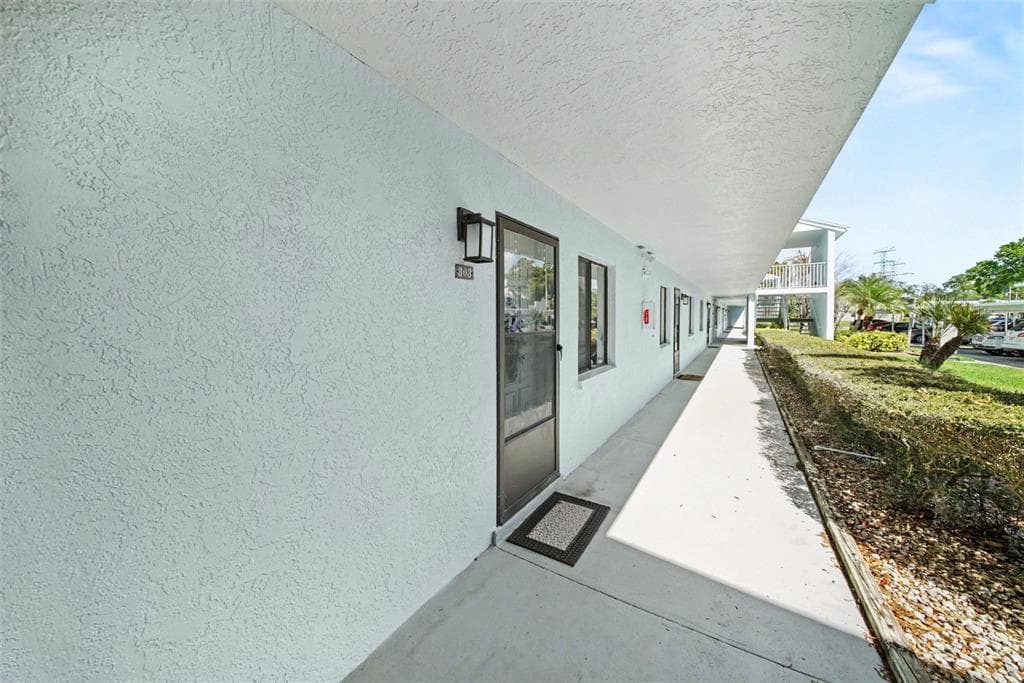 303 MARTHA LANE # 303, OLDSMAR, FL 34677 — zdjęcie 3