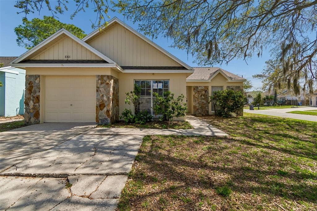 8301 IBERIA PLACE, TAMPA, FL 33637 — zdjęcie 2