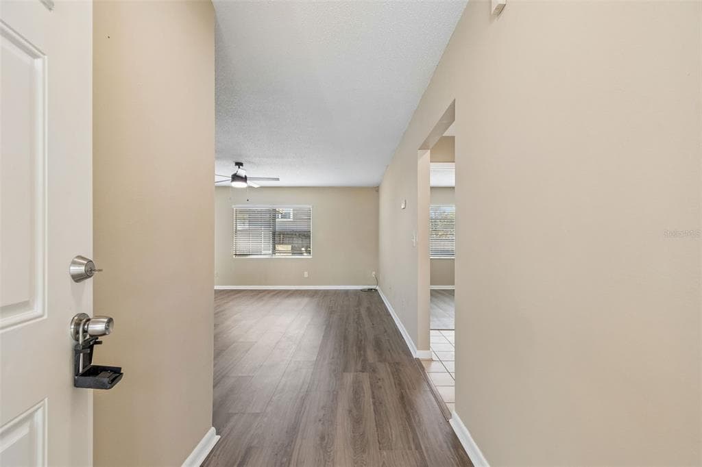 8301 IBERIA PLACE, TAMPA, FL 33637 — zdjęcie 5