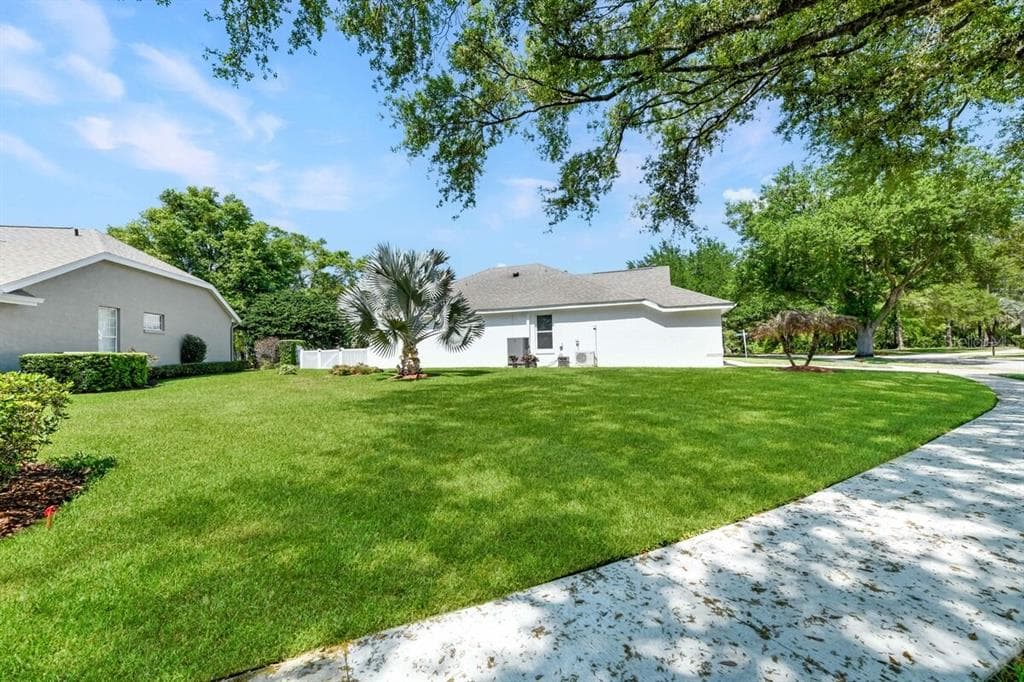 1901 PARK FOREST BOULEVARD, MOUNT DORA, FL 32757 — zdjęcie 3