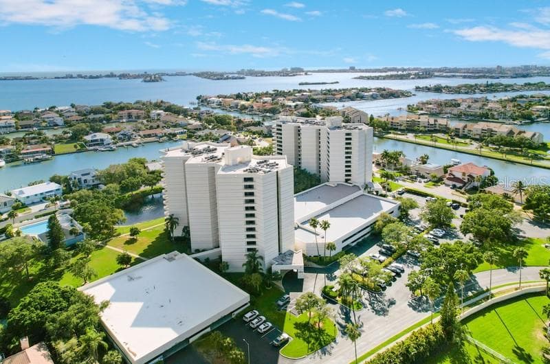 5940 PELICAN BAY PLAZA S # 1105, GULFPORT, FL 33707
