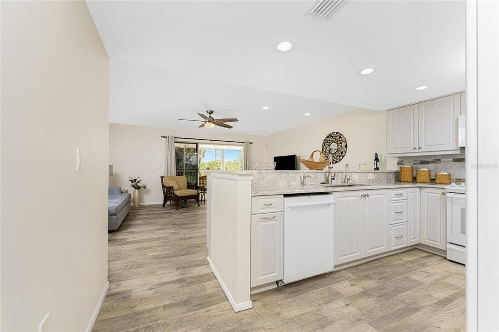 6800 PLACIDA ROAD # TH2, 1B, ENGLEWOOD, FL 34224 — zdjęcie 4