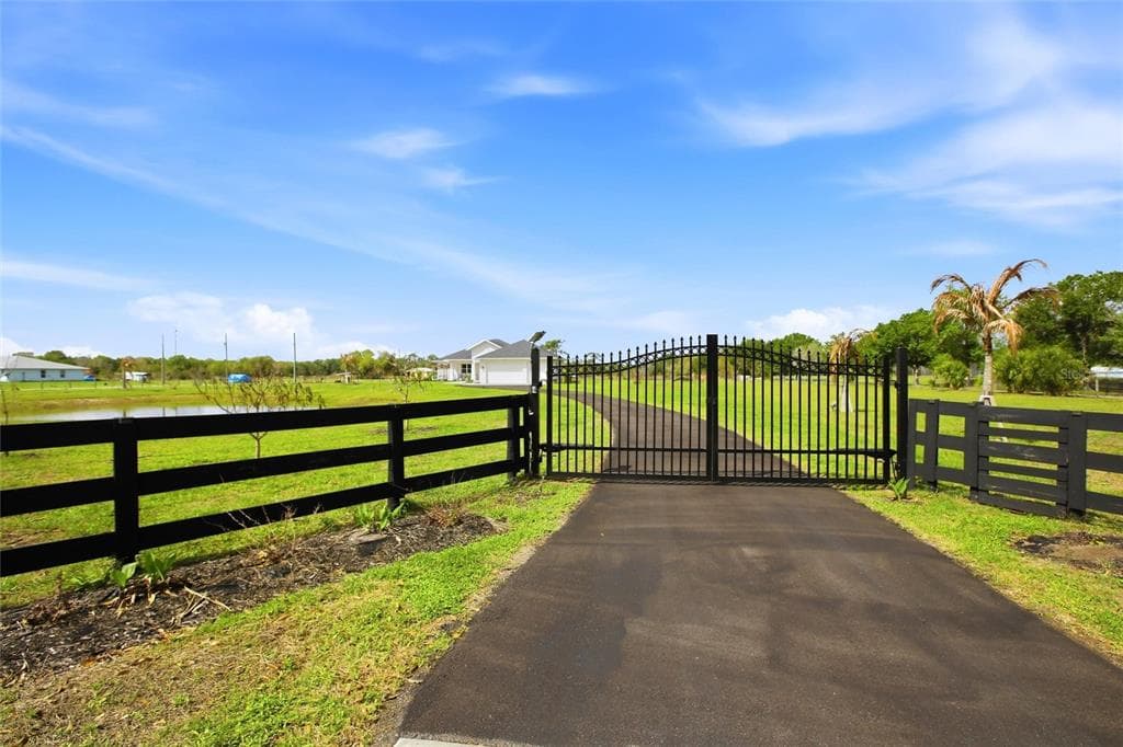 10080 WAUCHULA ROAD, MYAKKA CITY, FL 34251 — zdjęcie 3