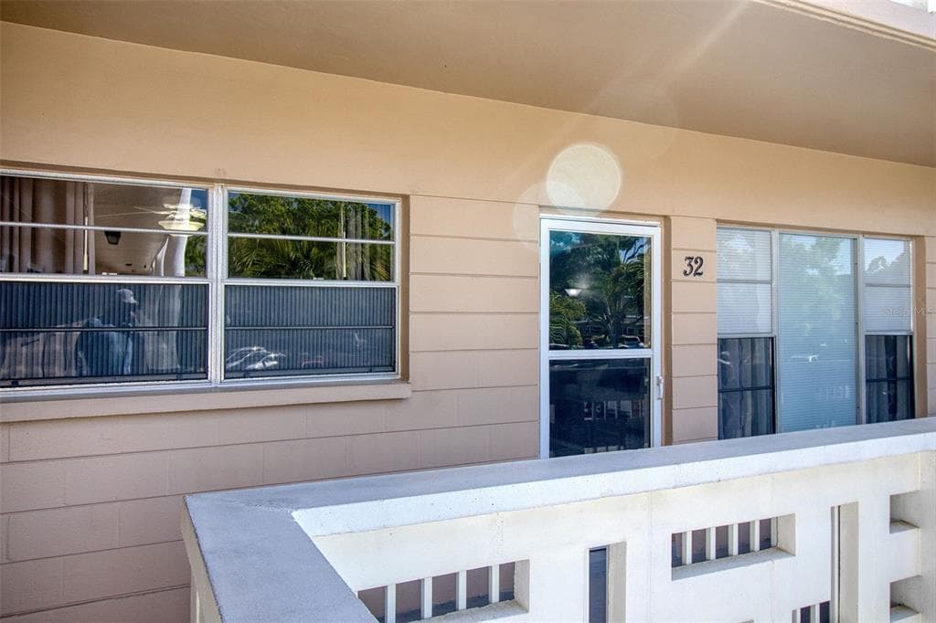 2436 RHODESIAN DRIVE # 32, CLEARWATER, FL 33763