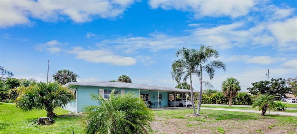 223 ROBERTS ROAD, NOKOMIS, FL 34275
