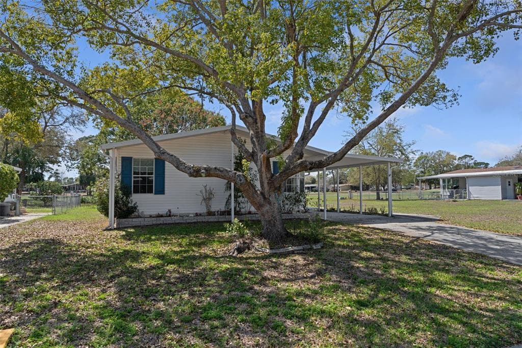 7482 DINSMORE STREET, BROOKSVILLE, FL 34613 — zdjęcie 2
